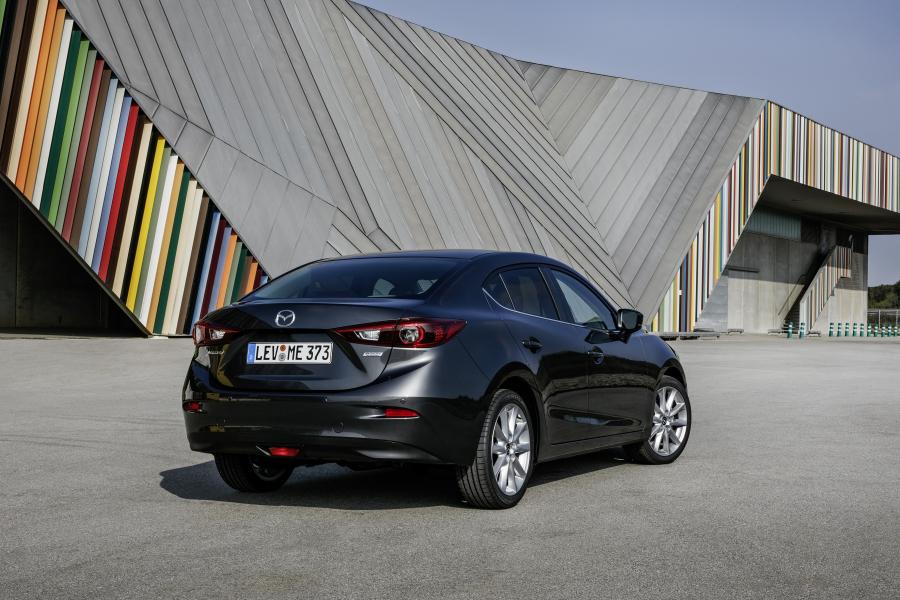  Mazda3 Sedan 2016 года  (WW) (фото 7 из 37)
